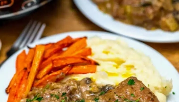 Slow Cooker Swiss Steak